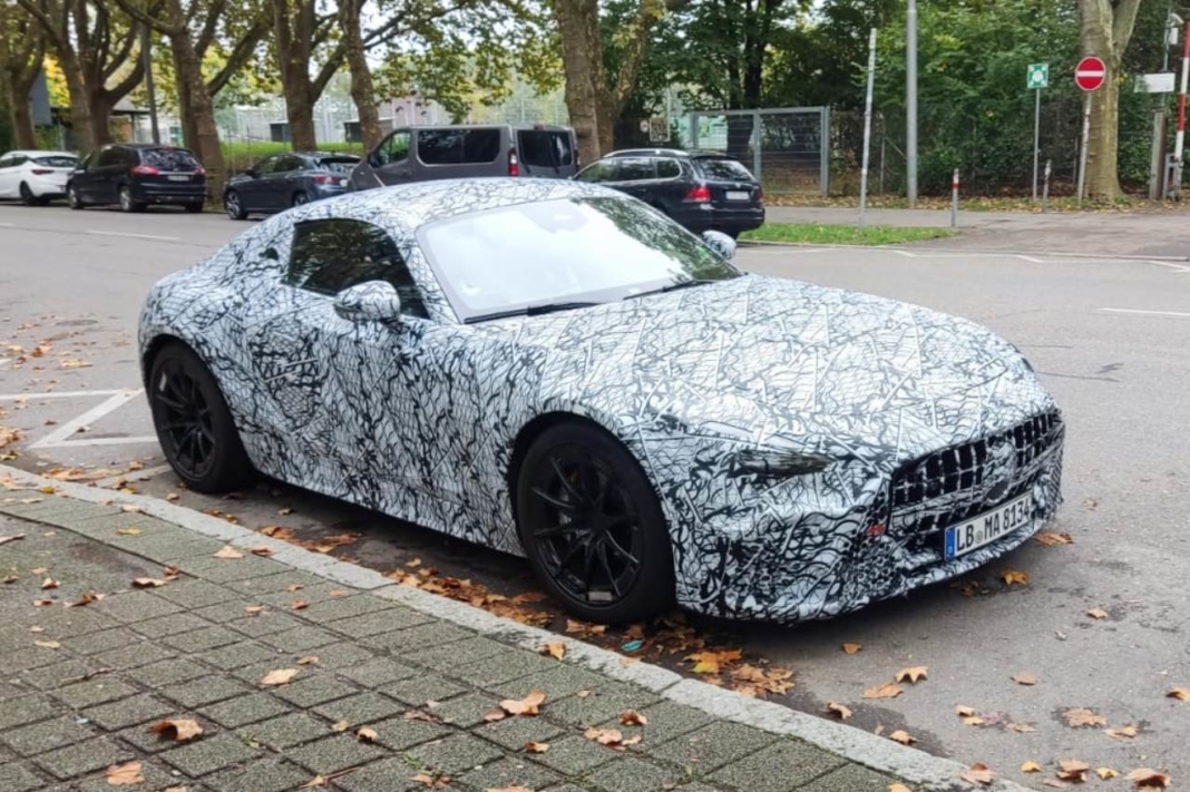 mercedes-amg-gt-2023-fotos-espia-1068x711.jpg
